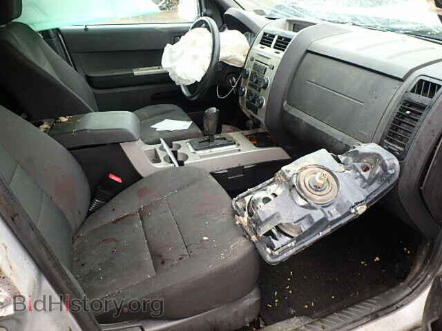 2011 FORD ESCAPE - VIN: 1FMCU9D77BKB34228 - Photo 5