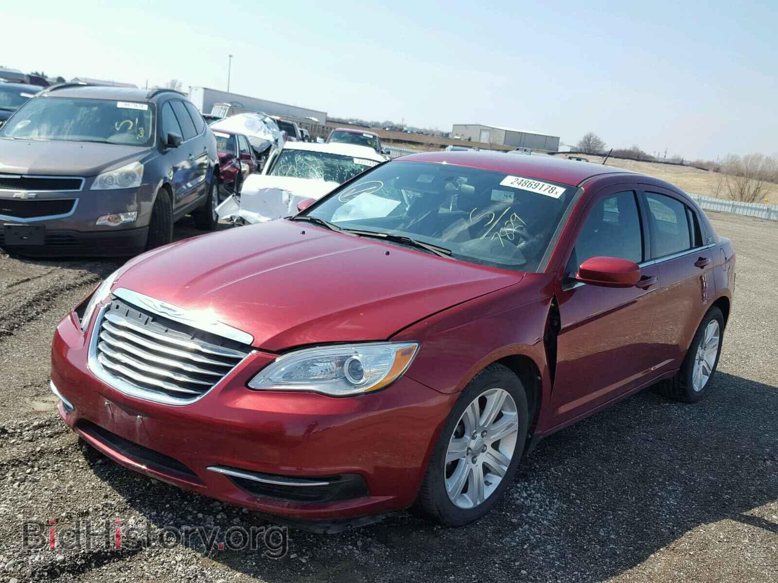 2013 CHRYSLER 200 - VIN: 1C3CCBAB2DN697829 - Photo 2