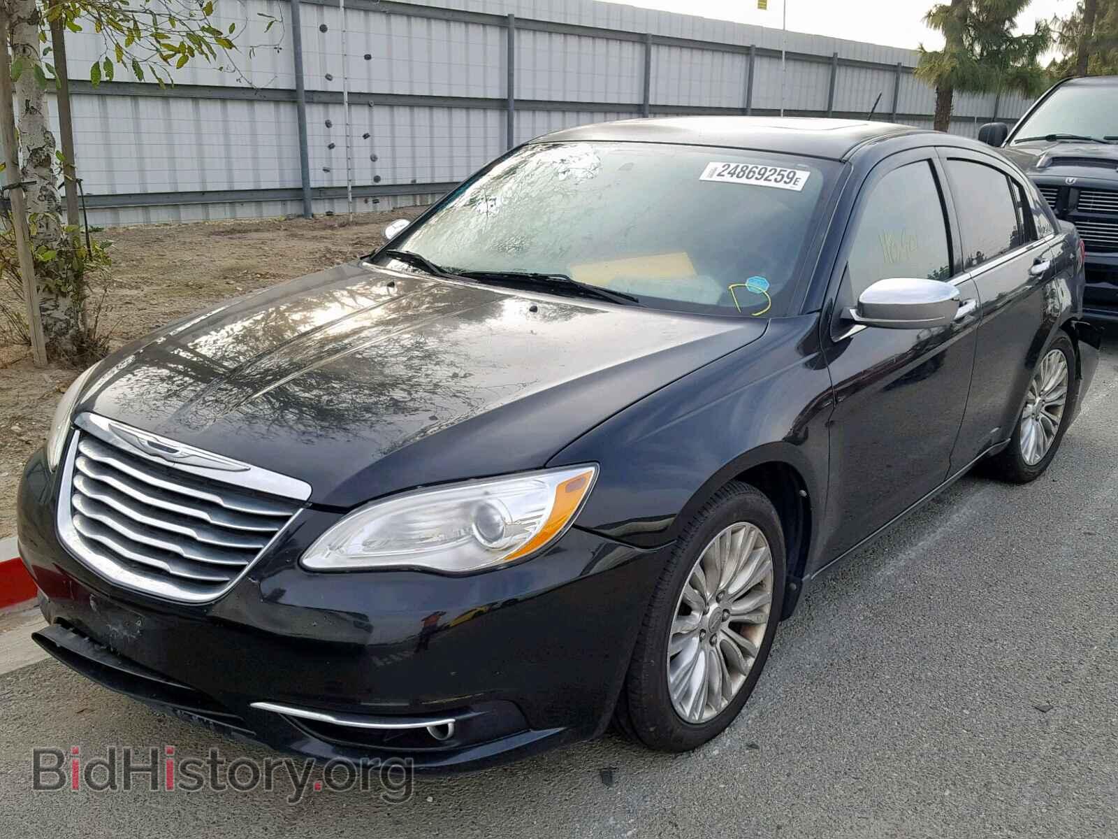 2011 CHRYSLER 200 - VIN: 1C3BC2FG9BN569858 - Фото 2