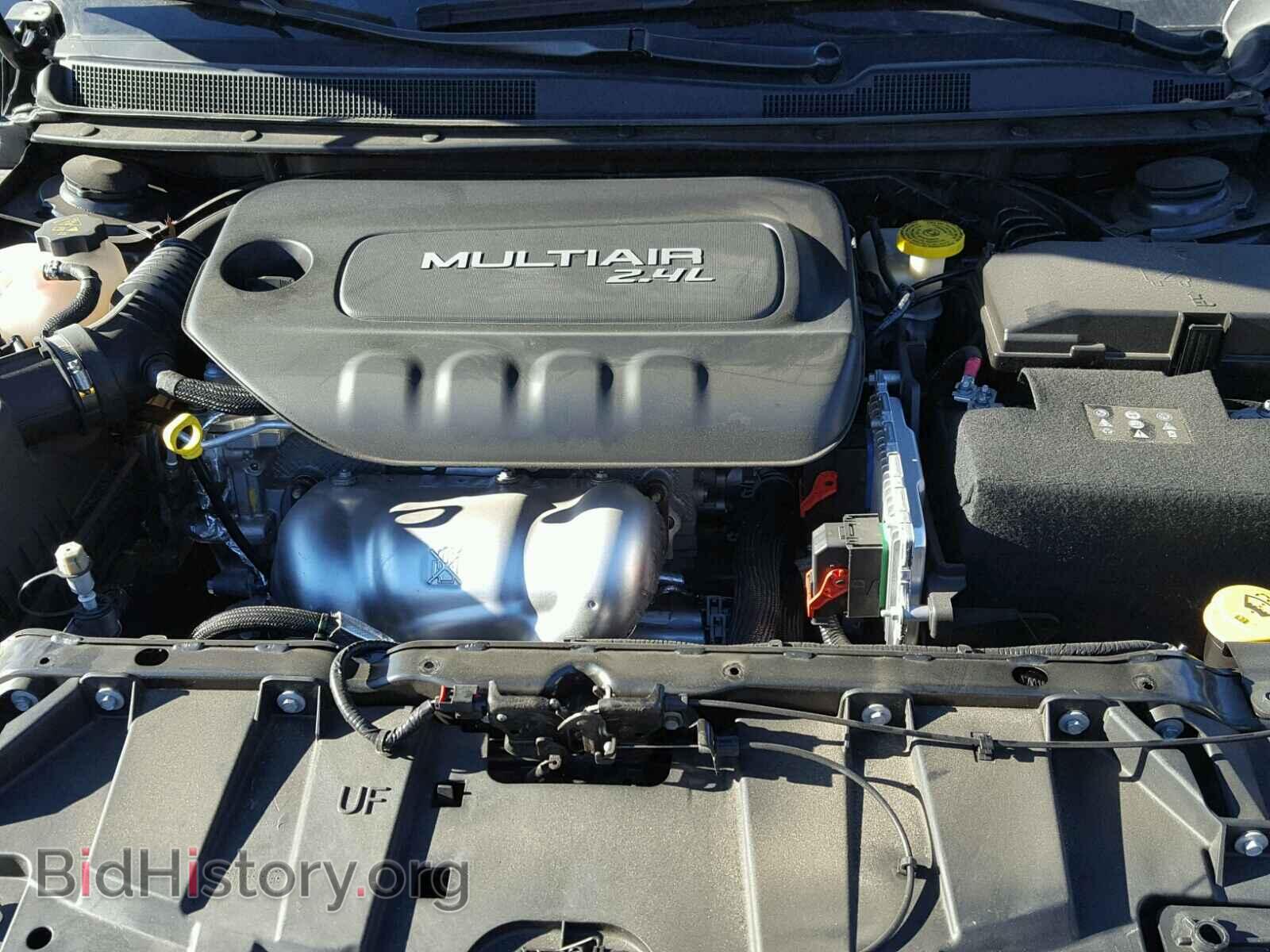 2016 CHRYSLER 200 - VIN: 1C3CCCAB4GN173270 - Фото 7