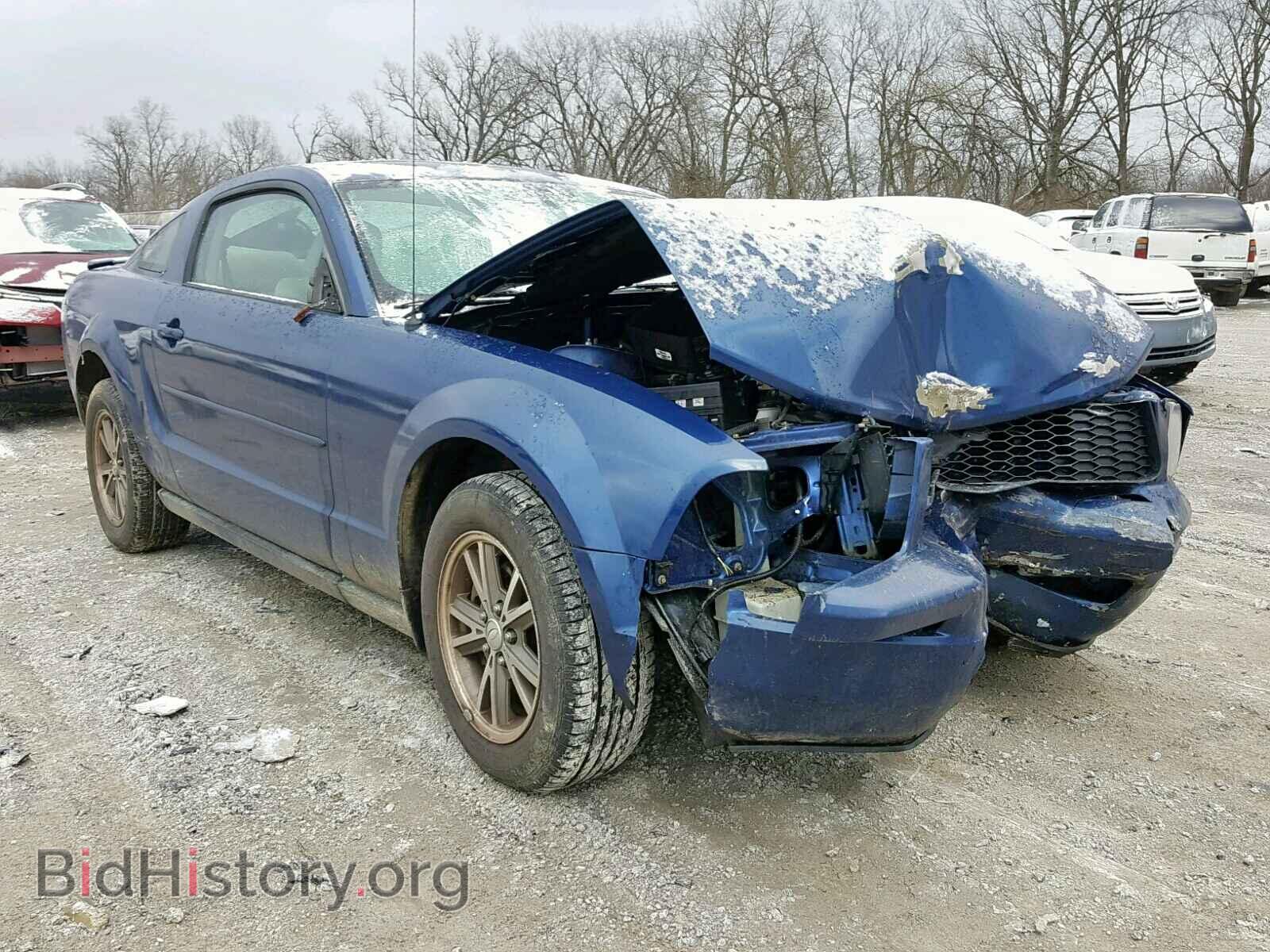 Photo 1ZVFT80N675307212 - FORD MUSTANG 2007