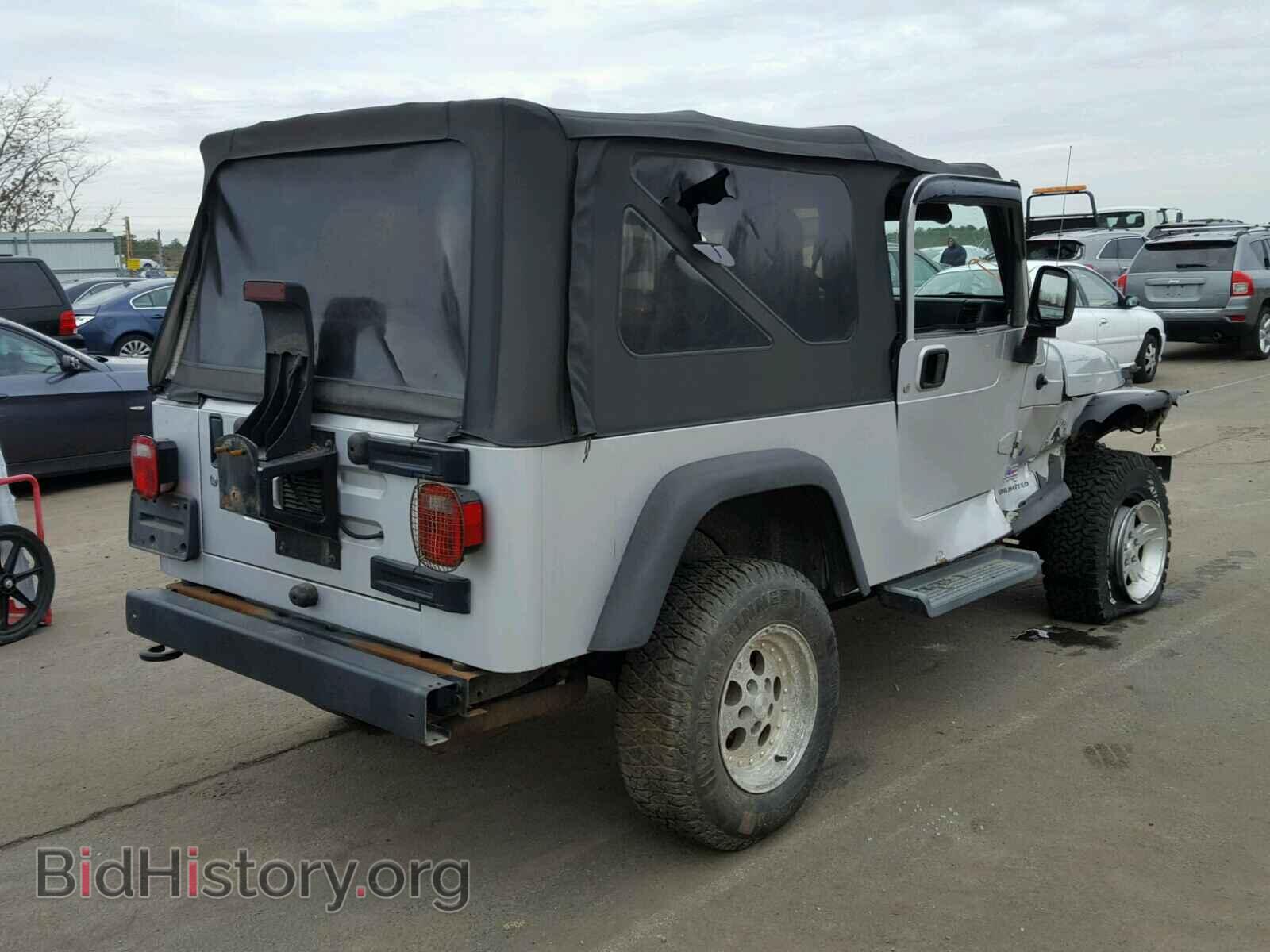 2005 JEEP WRANGLER - VIN: 1J4FA44S85P368171 - Фото 4