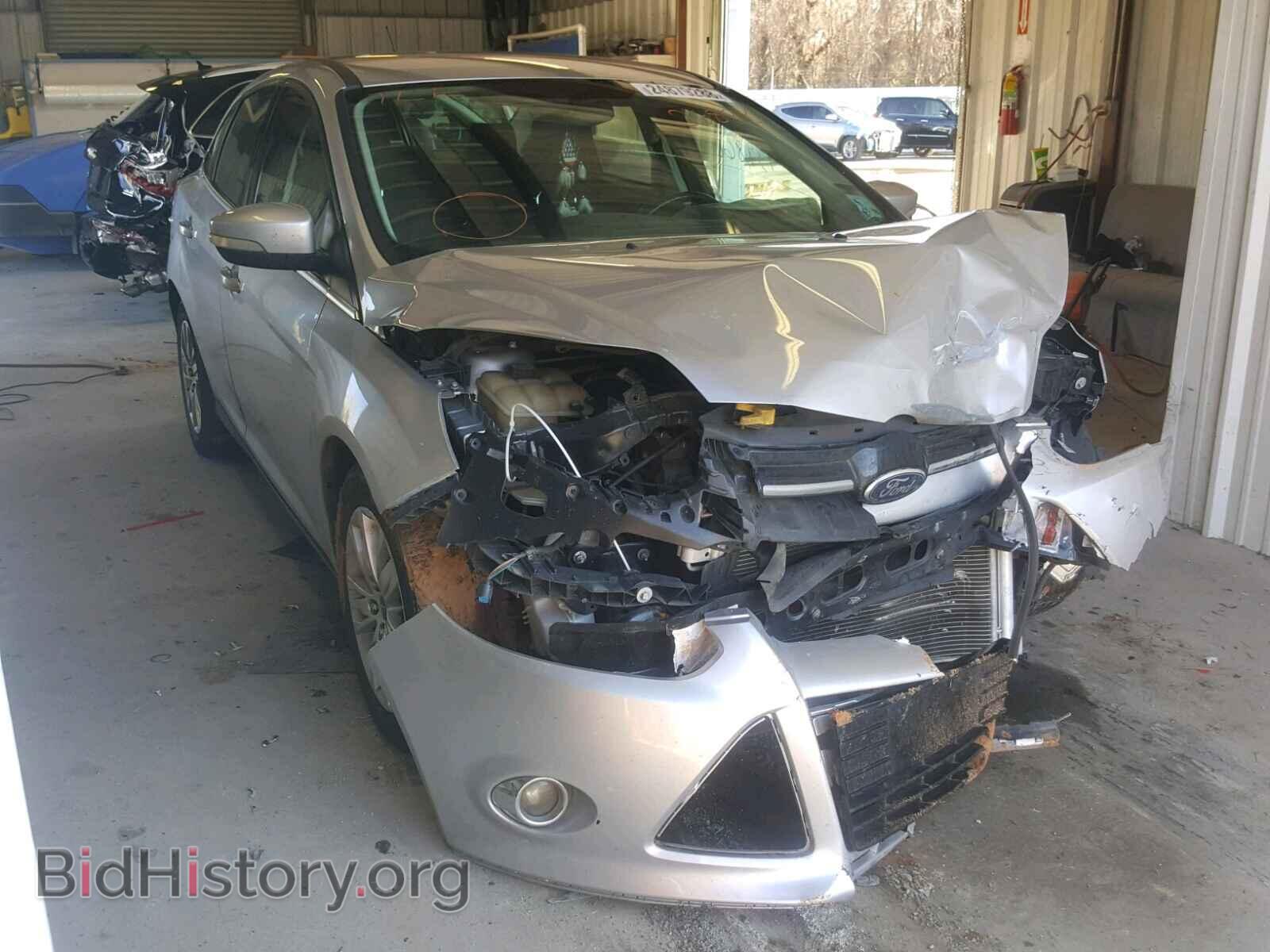 Photo 1FAHP3H22CL368310 - FORD FOCUS 2012