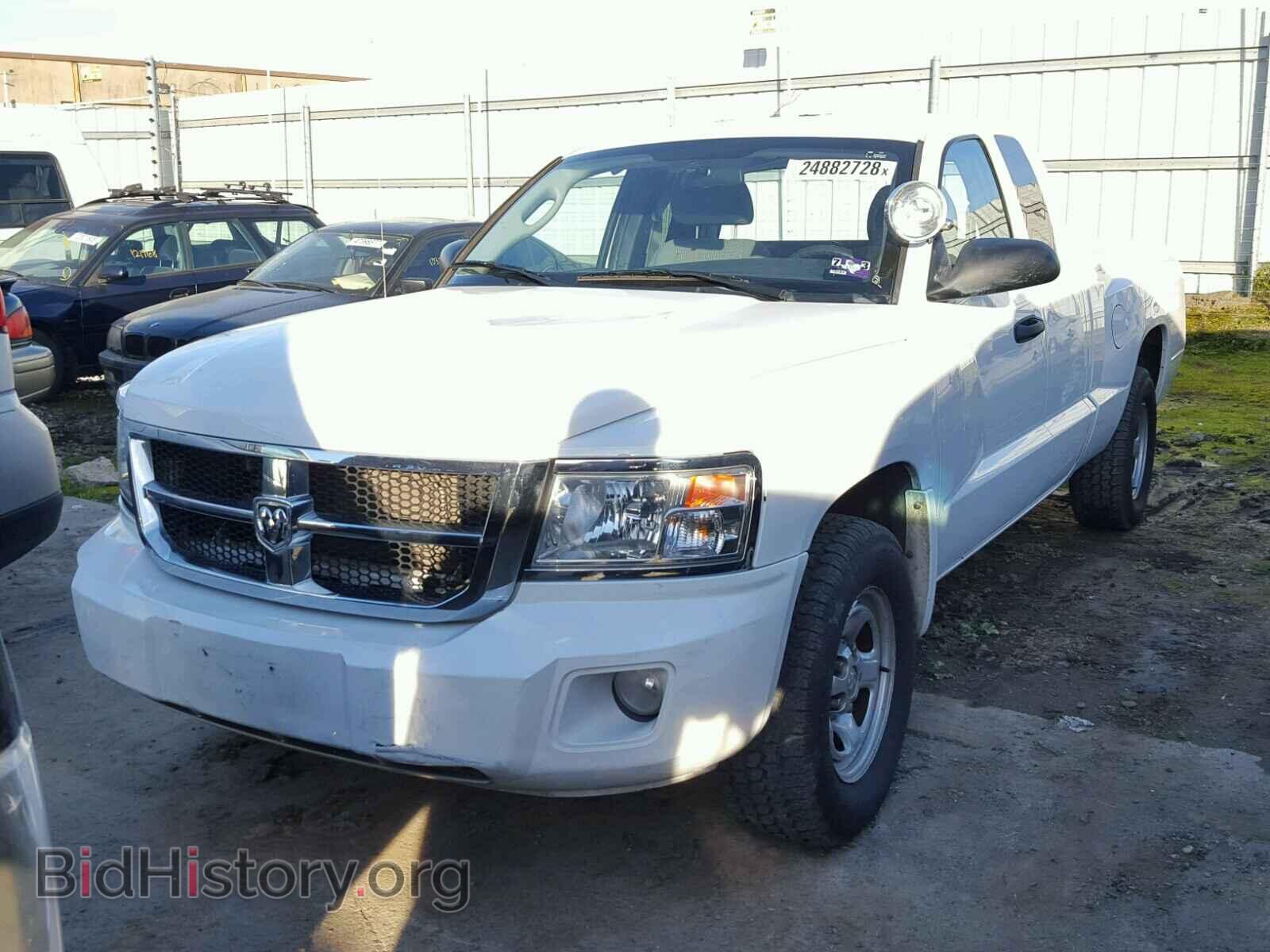2011 DODGE DAKOTA - VIN: 1D7RE2BK2BS666874 - Фото 2