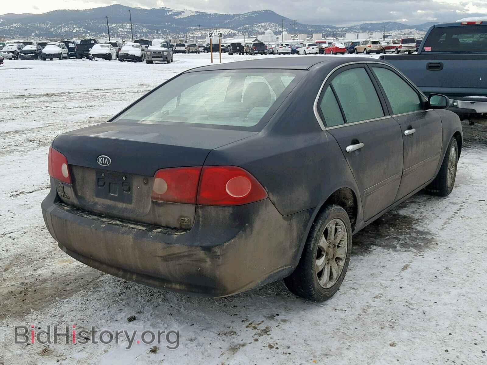 2006 KIA OPTIMA - VIN: KNAGE123565049717 - Фото 4