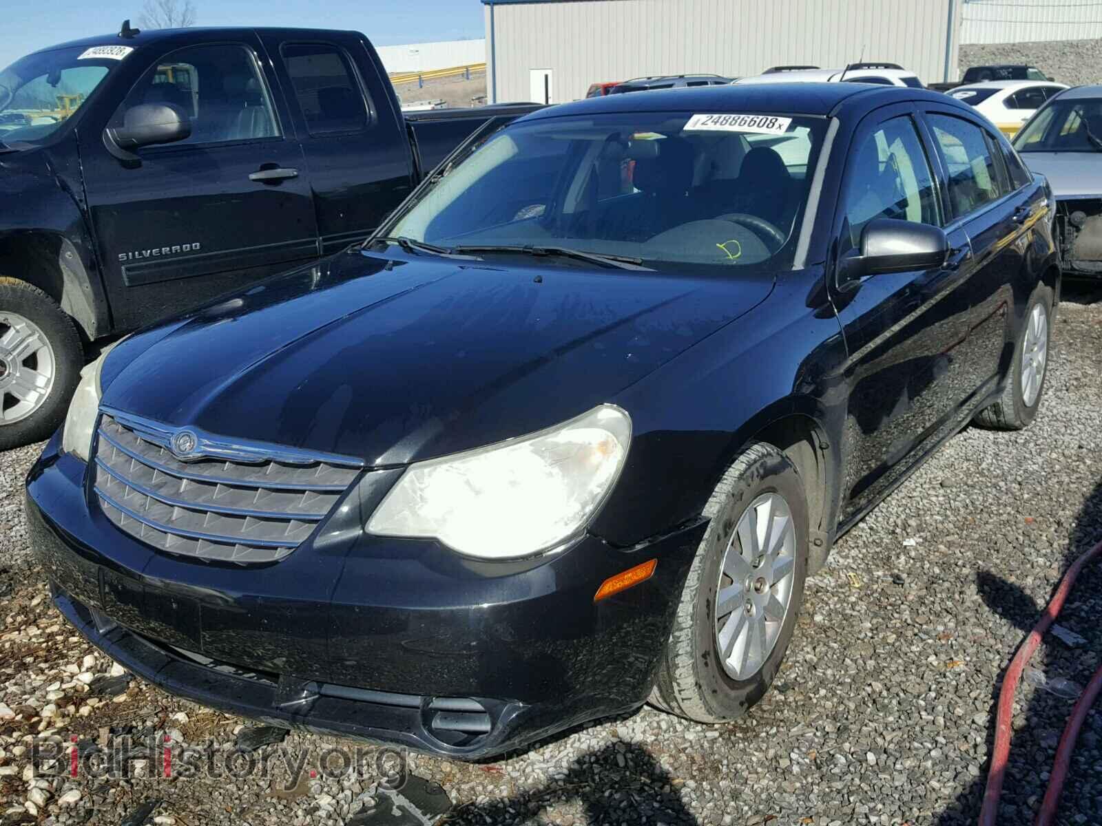 2010 CHRYSLER SEBRING - VIN: 1C3CC4FB1AN208465 - Фото 2