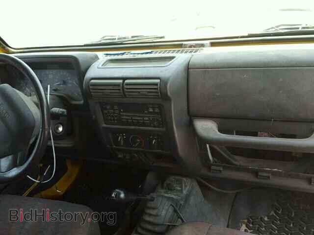 2000 JEEP WRANGLER - VIN: 1J4FA29P3YP720733 - Фото 9