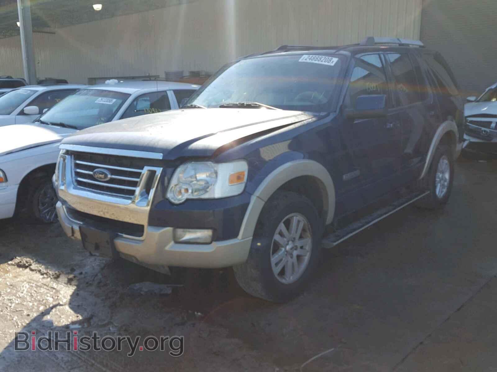 2007 FORD EXPLORER - VIN: 1FMEU64E97UB87482 - Фото 2