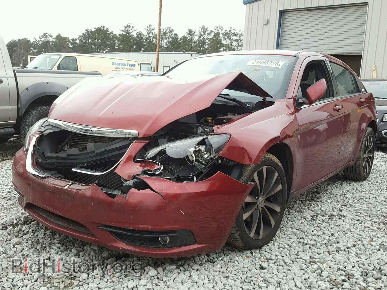 2012 CHRYSLER 200 - VIN: 1C3CCBBG7CN277105 - Фото 2
