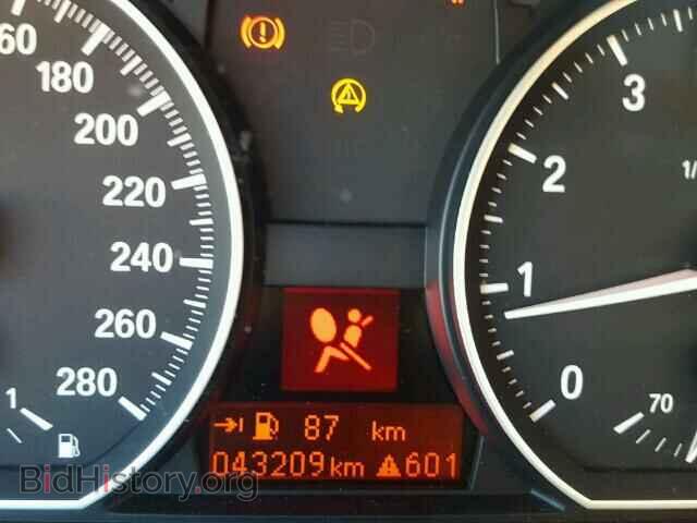 2011 BMW 1 SERIES - VIN: WBAUC9C56BVM08932 - Фото 8