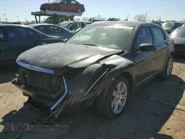 2013 CHRYSLER 200 - VIN: 1C3CCBBBXDN734639 - Фото 2