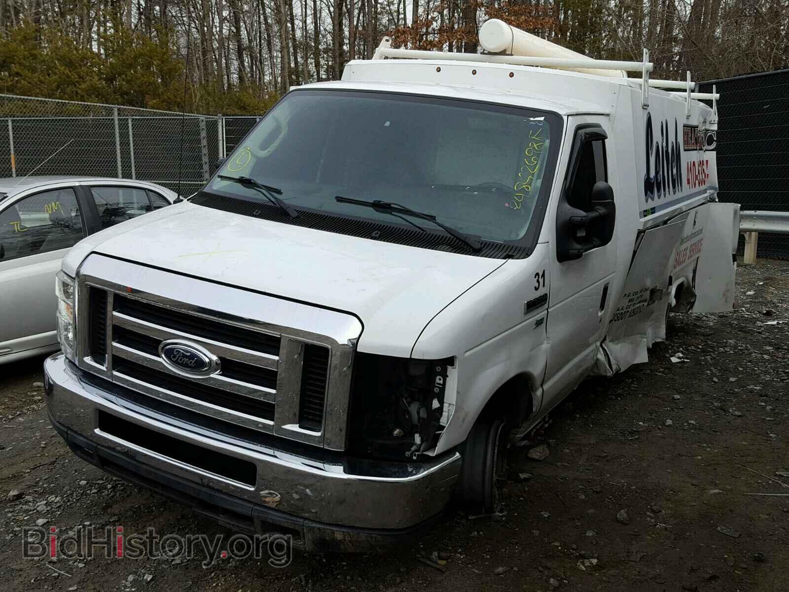 2011 FORD ECONOLINE - VIN: 1FDSE3FL4BDA34463 - Photo 2