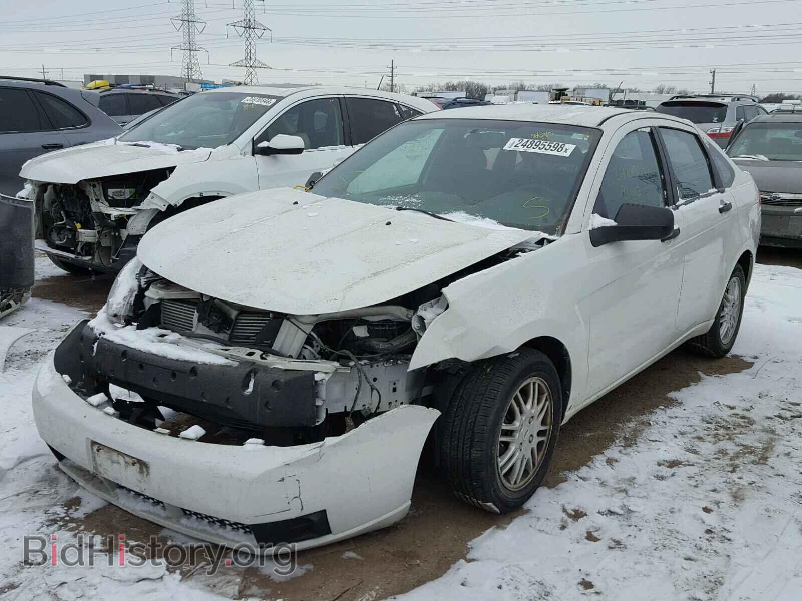 2011 FORD FOCUS - VIN: 1FAHP3FN0BW115819 - Фото 2