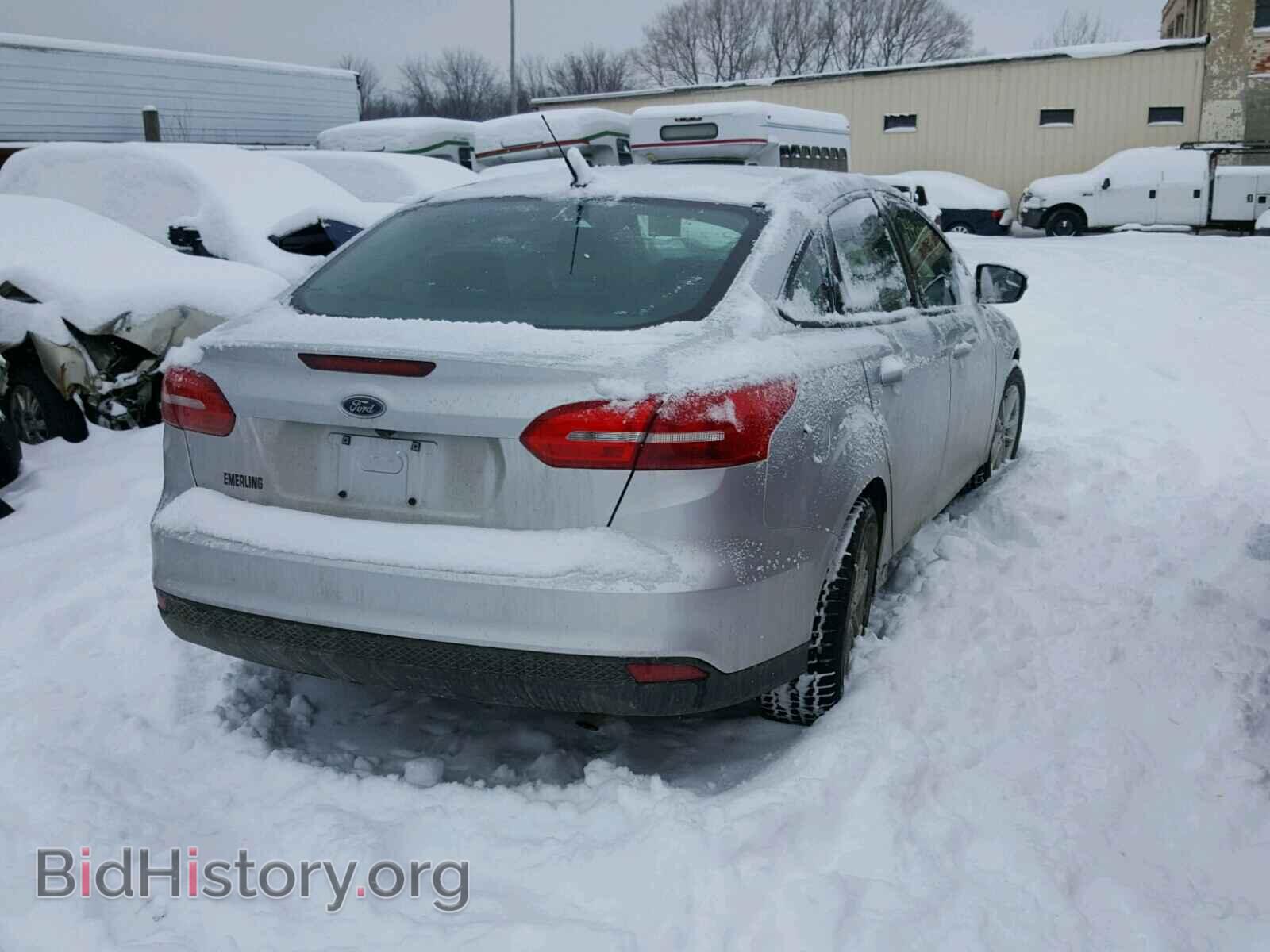 2017 FORD FOCUS - VIN: 1FADP3F29HL307075 - Фото 4