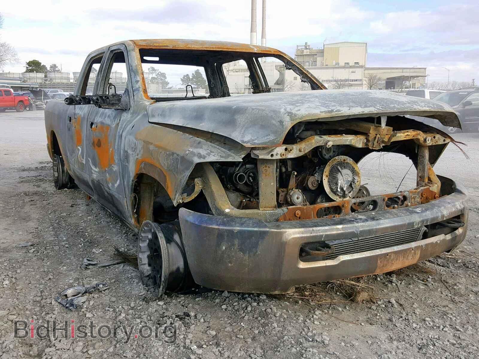 Фотография 3C6UR5CL7FG611519 - RAM 2500 ST 2015