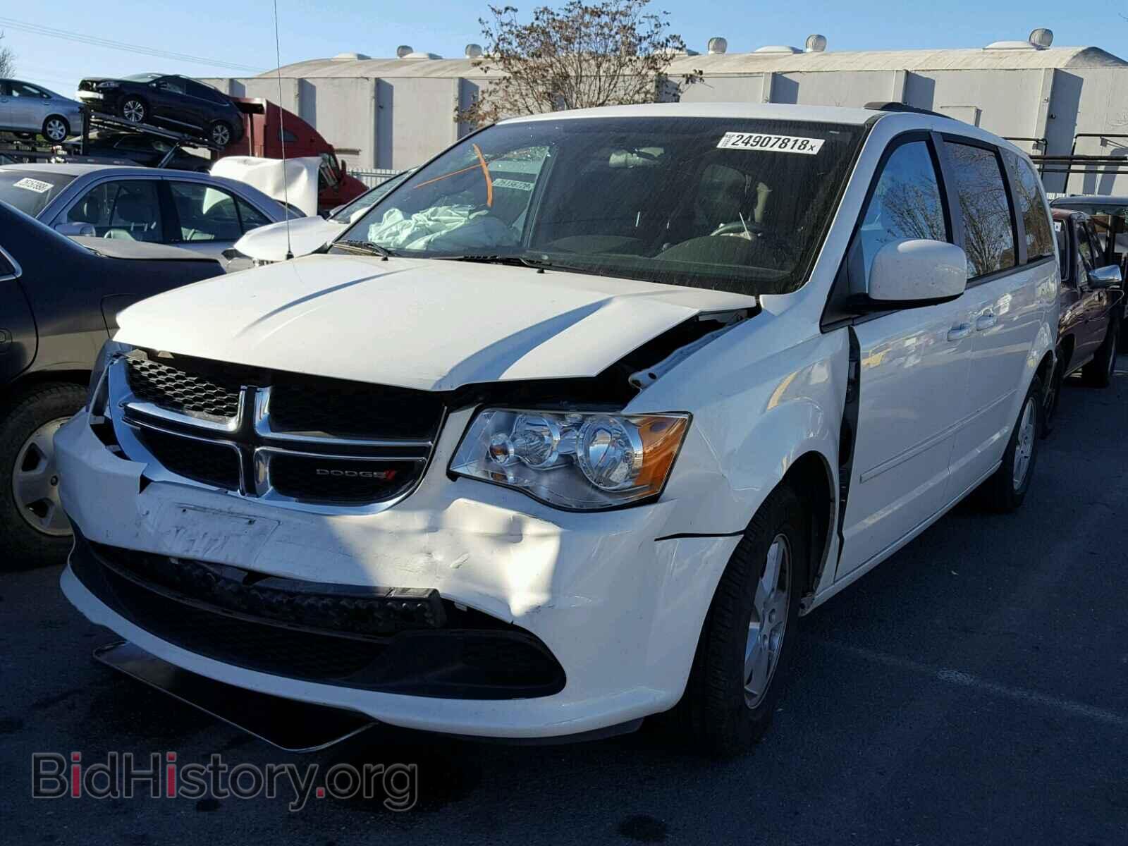 2013 DODGE CARAVAN - VIN: 2C4RDGCG3DR576237 - Фото 2