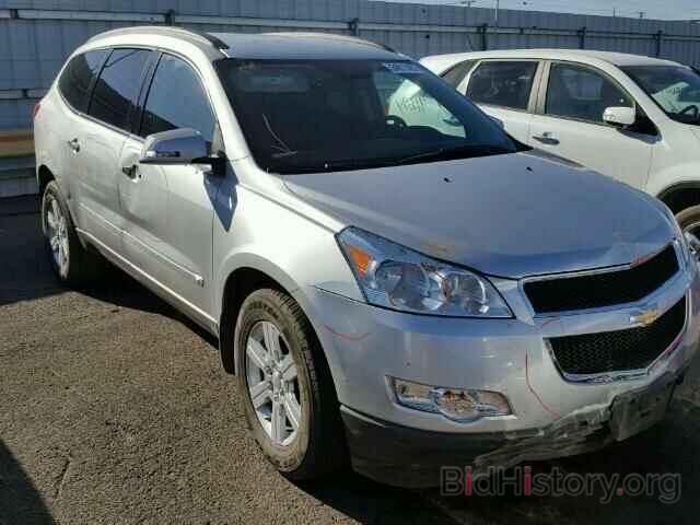 Photo 1GNLVFED6AS129595 - CHEVROLET TRAVERSE 2010