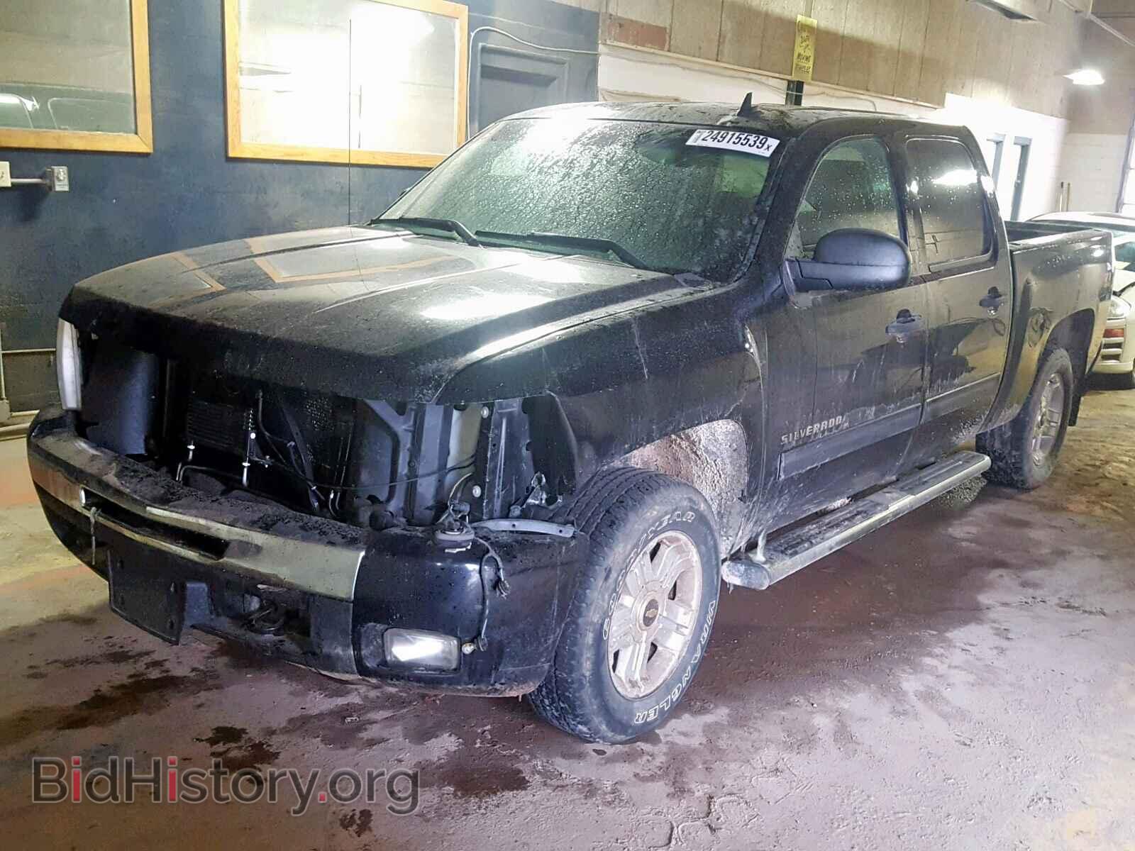 2011 CHEVROLET SILVERADO - VIN: 3GCPKSE34BG136055 - Фото 2