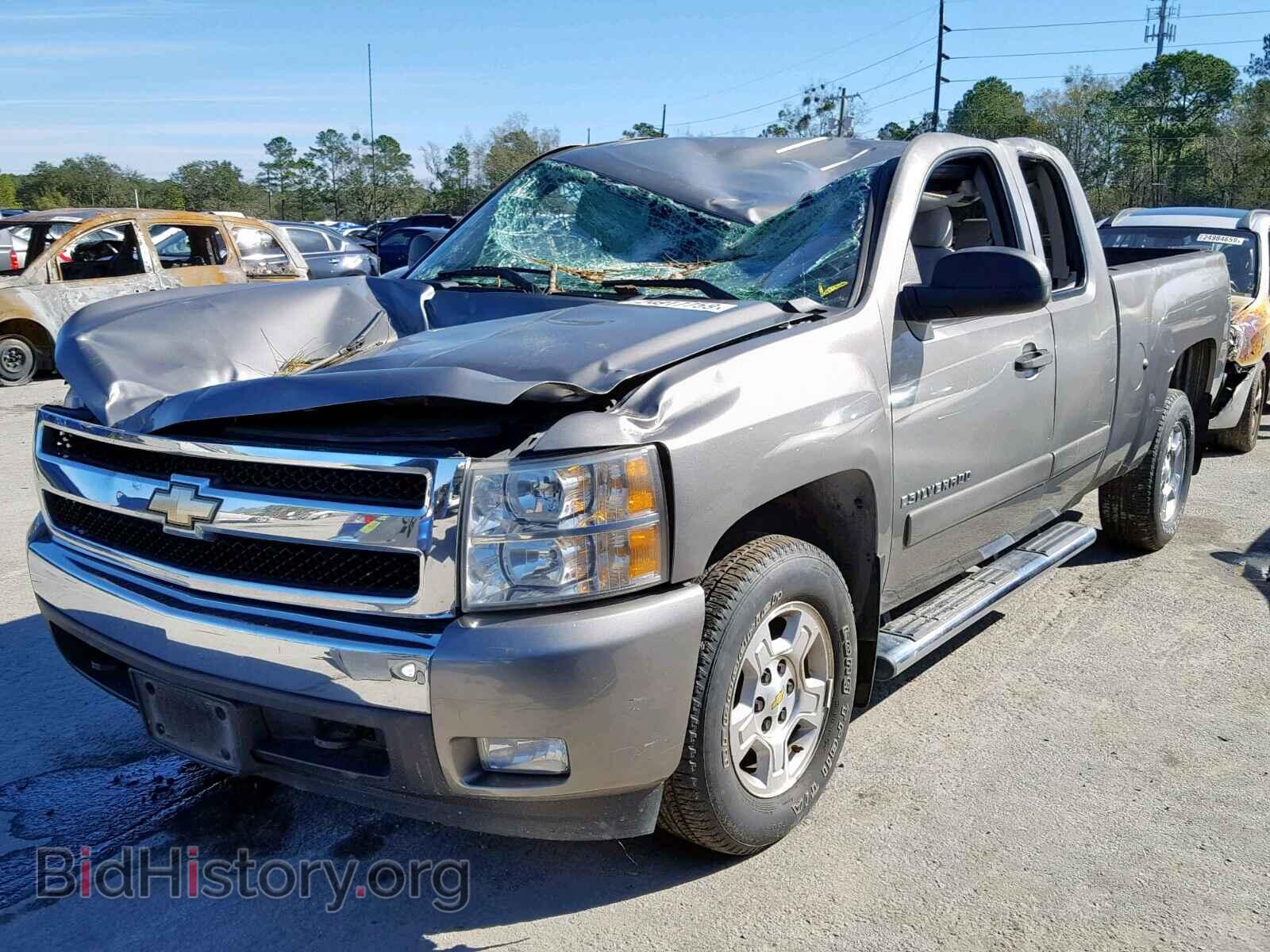 2007 CHEVROLET SILVERADO - VIN: 2GCEC19J671586927 - Фото 2