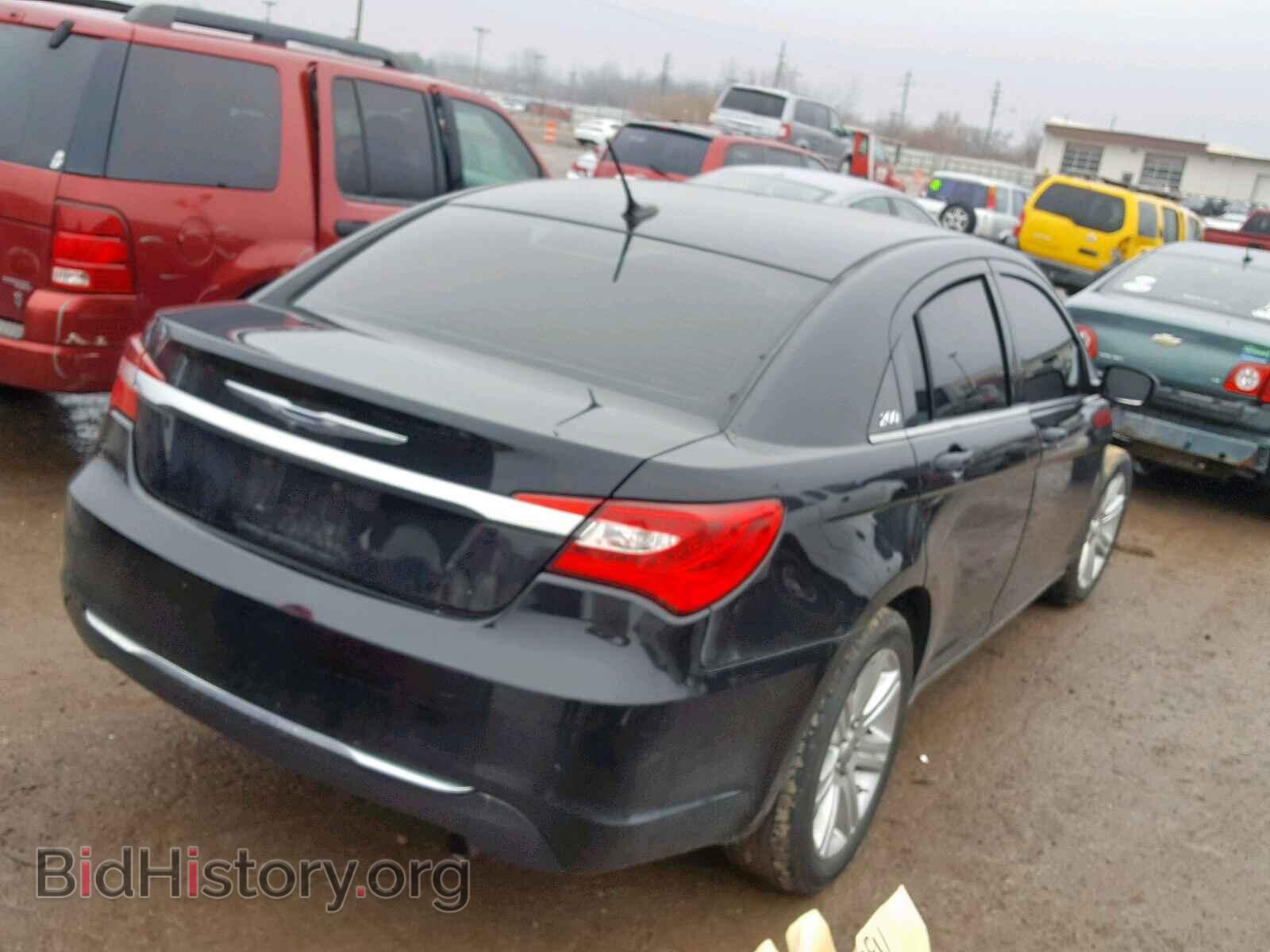 2013 CHRYSLER 200 - VIN: 1C3CCBAB8DN761985 - Фото 4