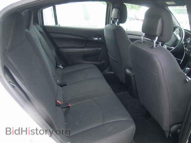 2012 CHRYSLER 200 - VIN: 1C3CCBCB9CN191104 - Фото 6