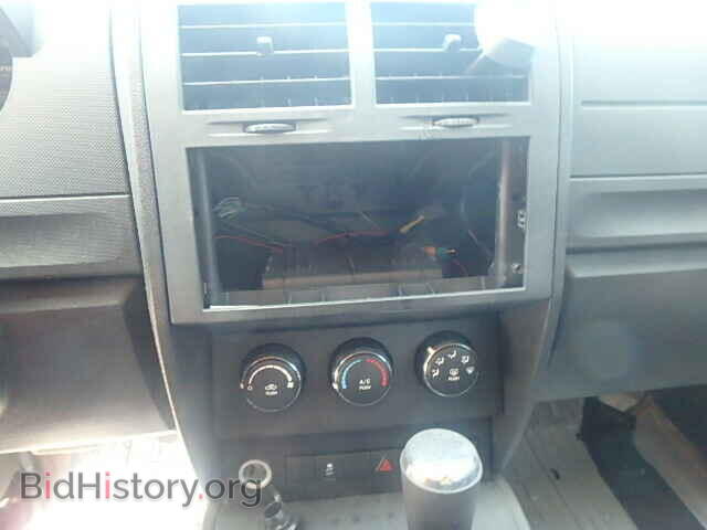 2011 DODGE NITRO - VIN: 1D4PT4GK5BW597315 - Photo 9