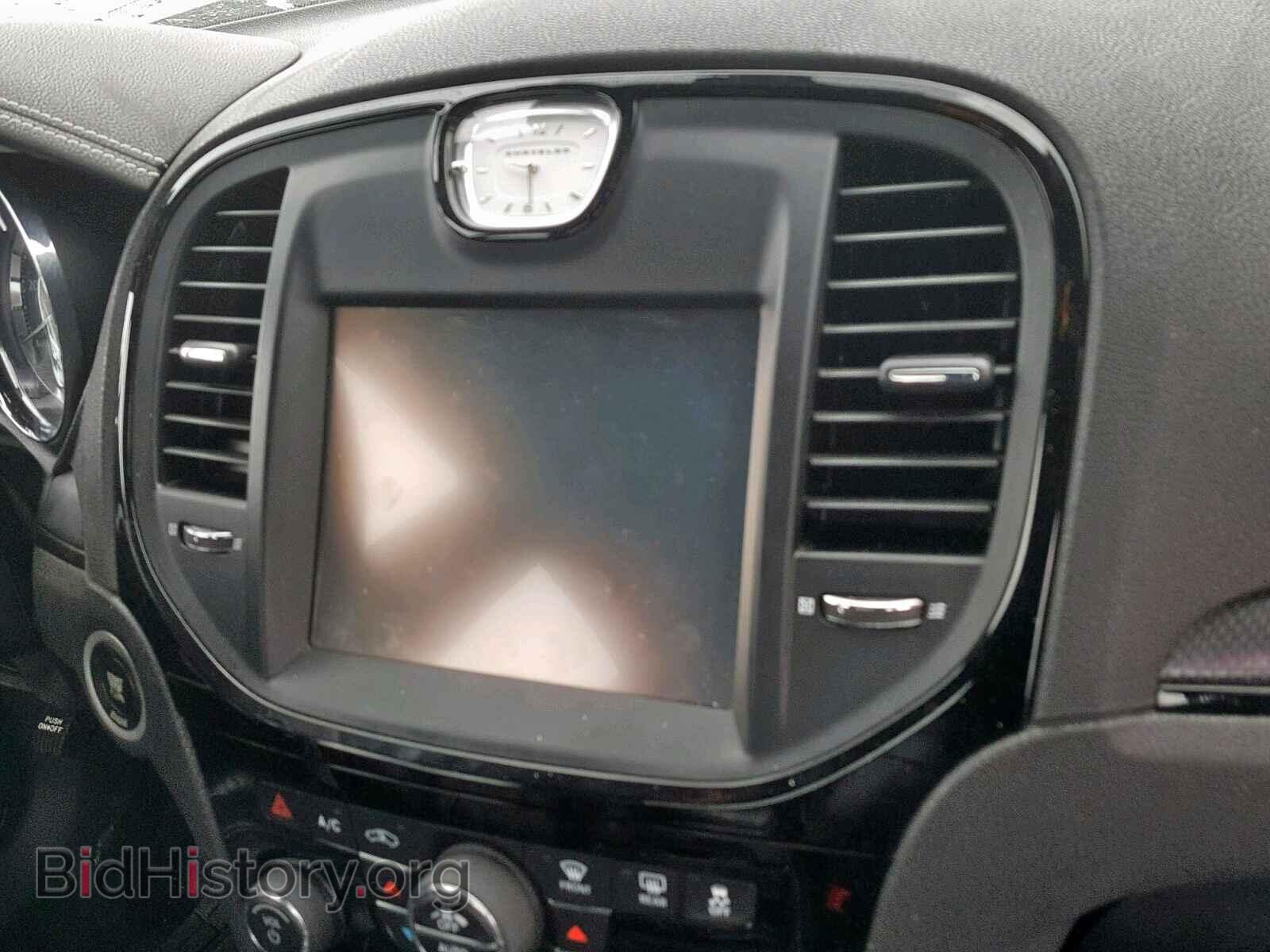 2014 CHRYSLER 300 - VIN: 2C3CCABG7EH352195 - Фото 9
