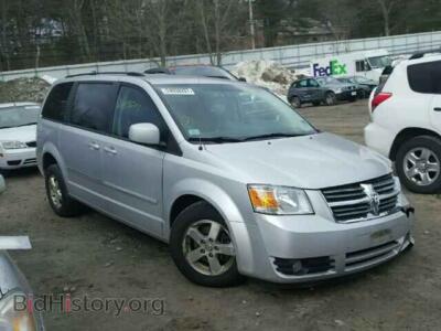 2008 Dodge CARAVAN Grand Cara, серебристый — VIN 1D8HN54PX8B174541, Copart