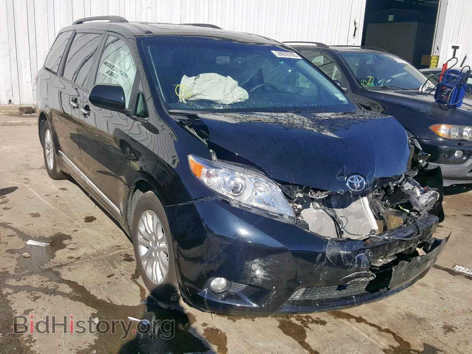 Photo 5TDYZ3DC9HS874077 - TOYOTA SIENNA XLE 2017