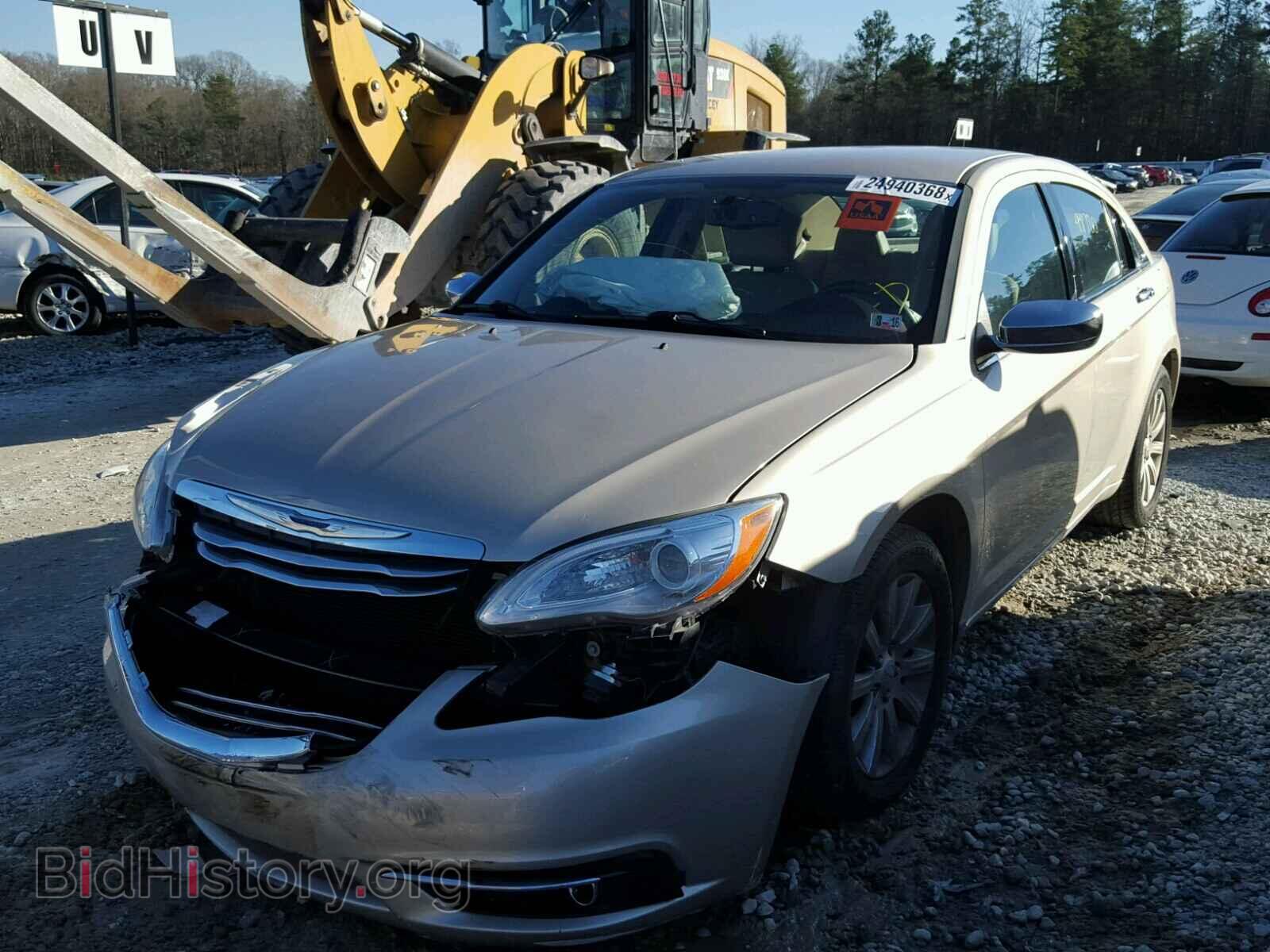 2013 CHRYSLER 200 - VIN: 1C3CCBCG2DN615400 - Photo 2