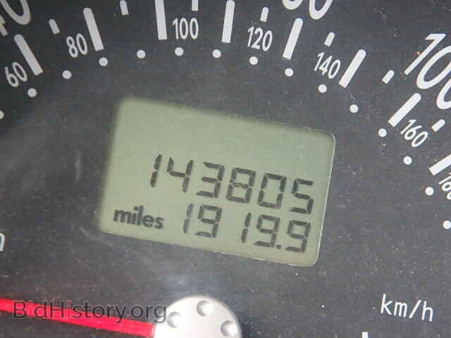 2000 VOLKSWAGEN BEETLE - VIN: 3VWBC21C7YM412670 - Фото 8