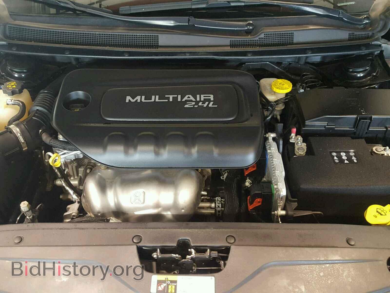2016 CHRYSLER 200 - VIN: 1C3CCCAB4GN139118 - Фото 7