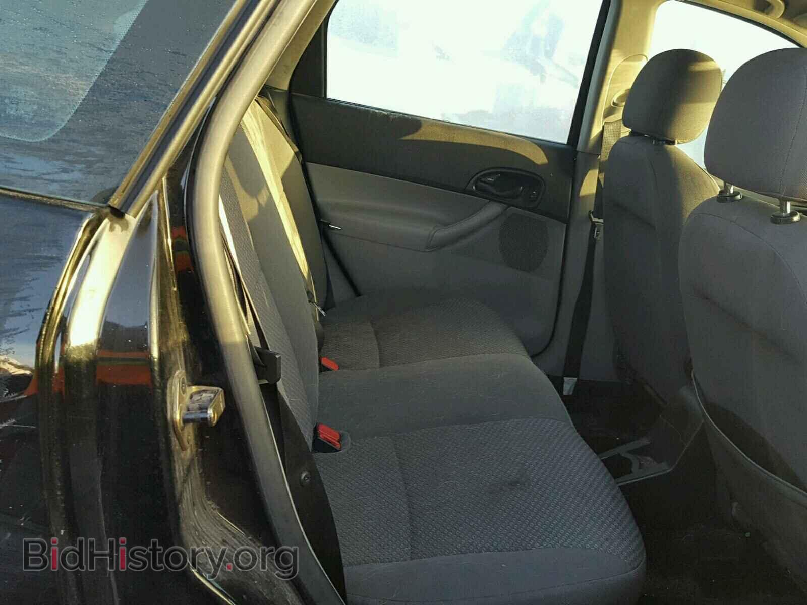 2005 FORD FOCUS - VIN: 3FAFP37N05R141981 - Фото 6