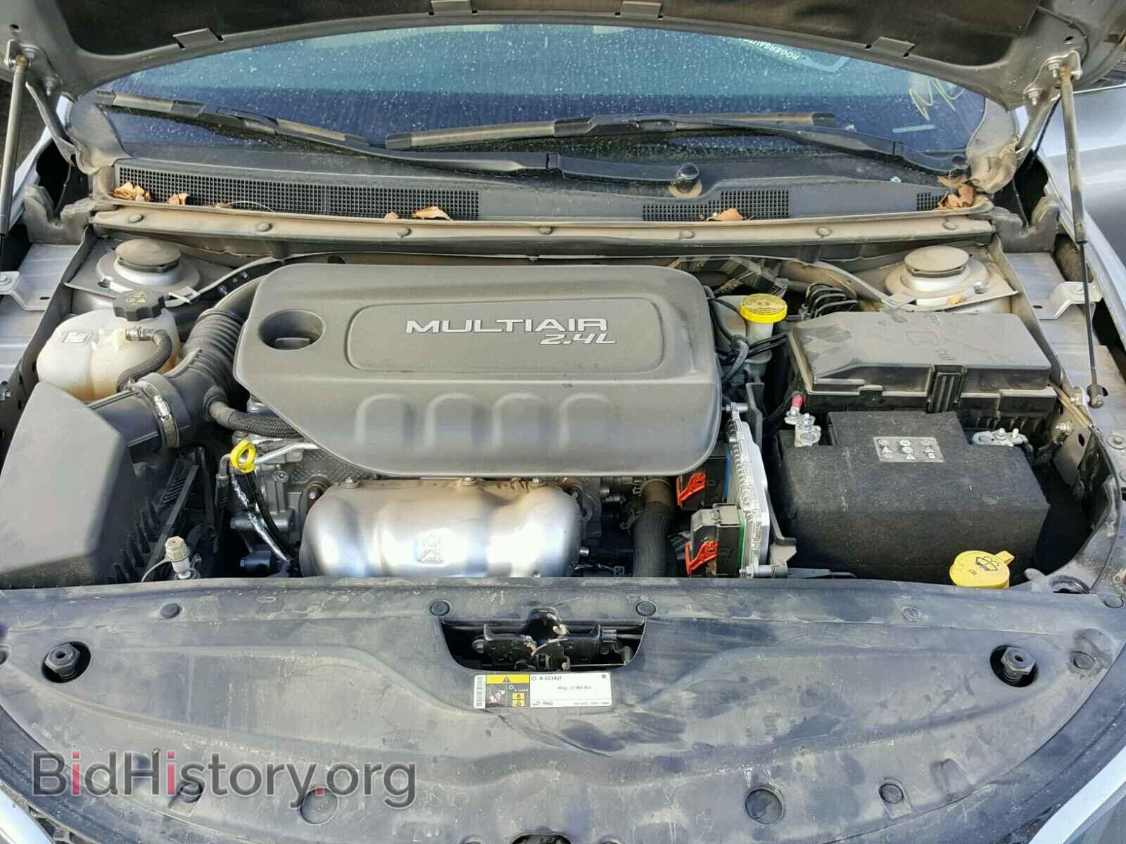 2016 CHRYSLER 200 - VIN: 1C3CCCAB4GN172135 - Фото 7