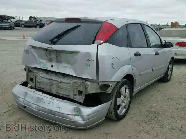 2005 FORD FOCUS - VIN: 3FAFP37N75R111490 - Фото 4