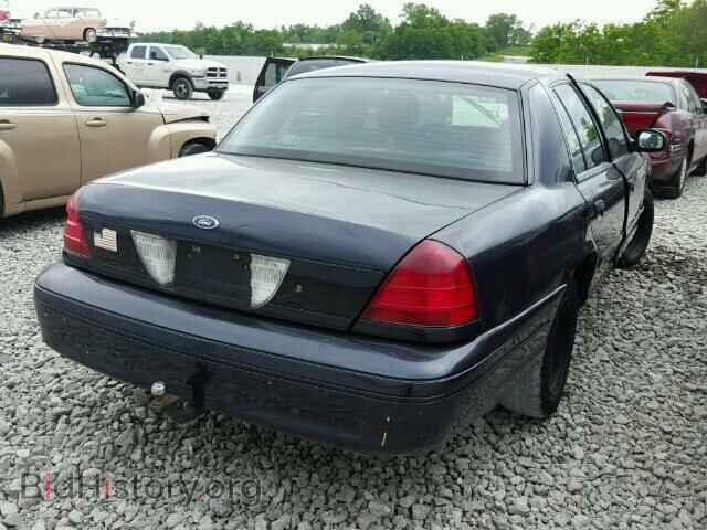 2000 FORD CROWN VIC - VIN: 2FAFP71W7YX215833 - Фото 4