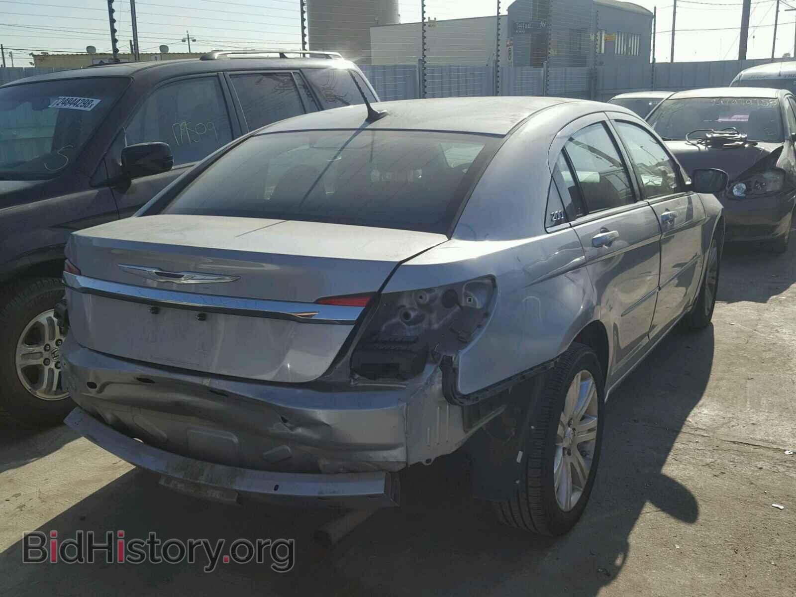 2013 CHRYSLER 200 - VIN: 1C3CCBBB3DN732263 - Фото 4