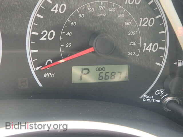 2011 TOYOTA COROLLA - VIN: 2T1BU4EEXBC584229 - Фото 8