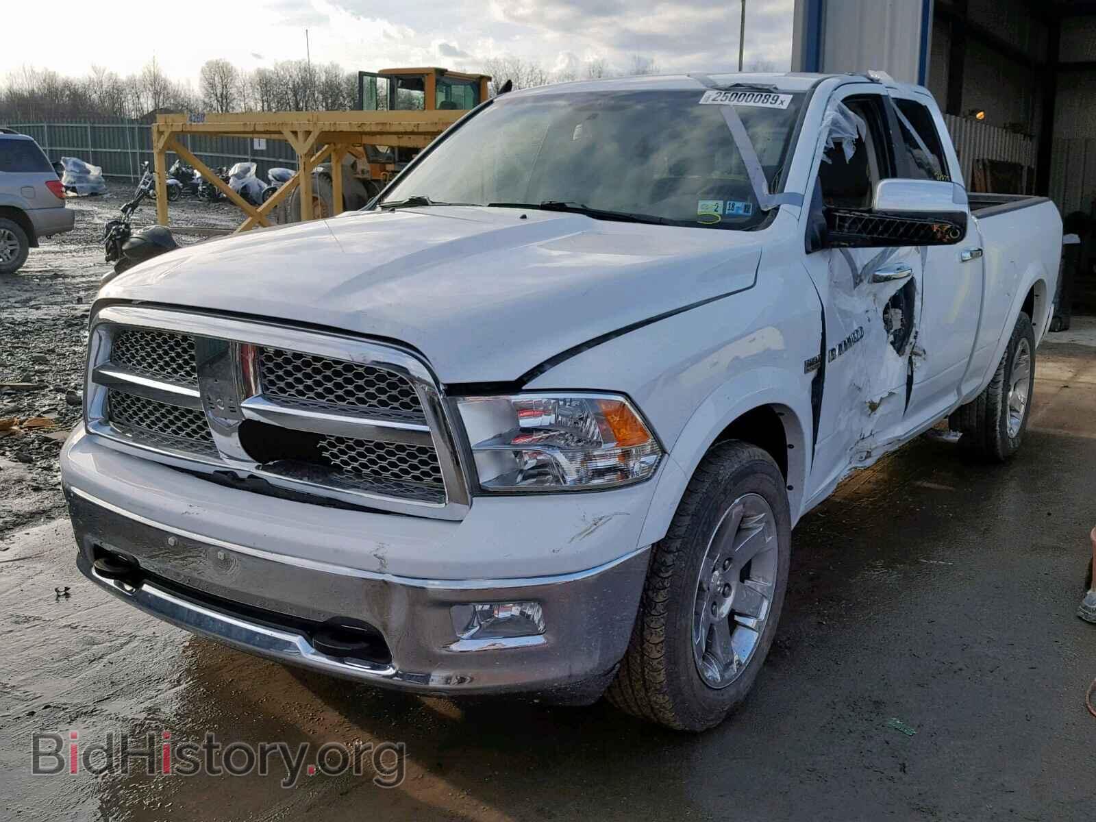 2011 DODGE RAM 1500 - VIN: 1D7RV1GT6BS618113 - Фото 2