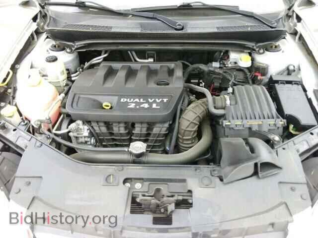 2011 CHRYSLER 200 - VIN: 1C3BC1FBXBN625465 - Фото 7