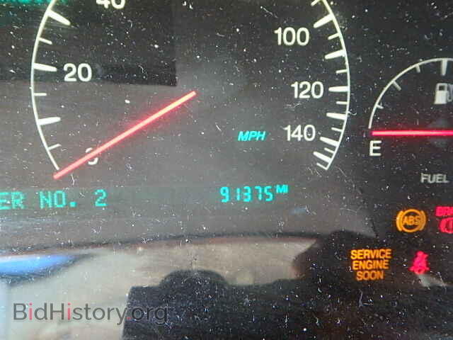 2002 CADILLAC DEVILLE - VIN: 1G6KF57972U172856 - Photo 8