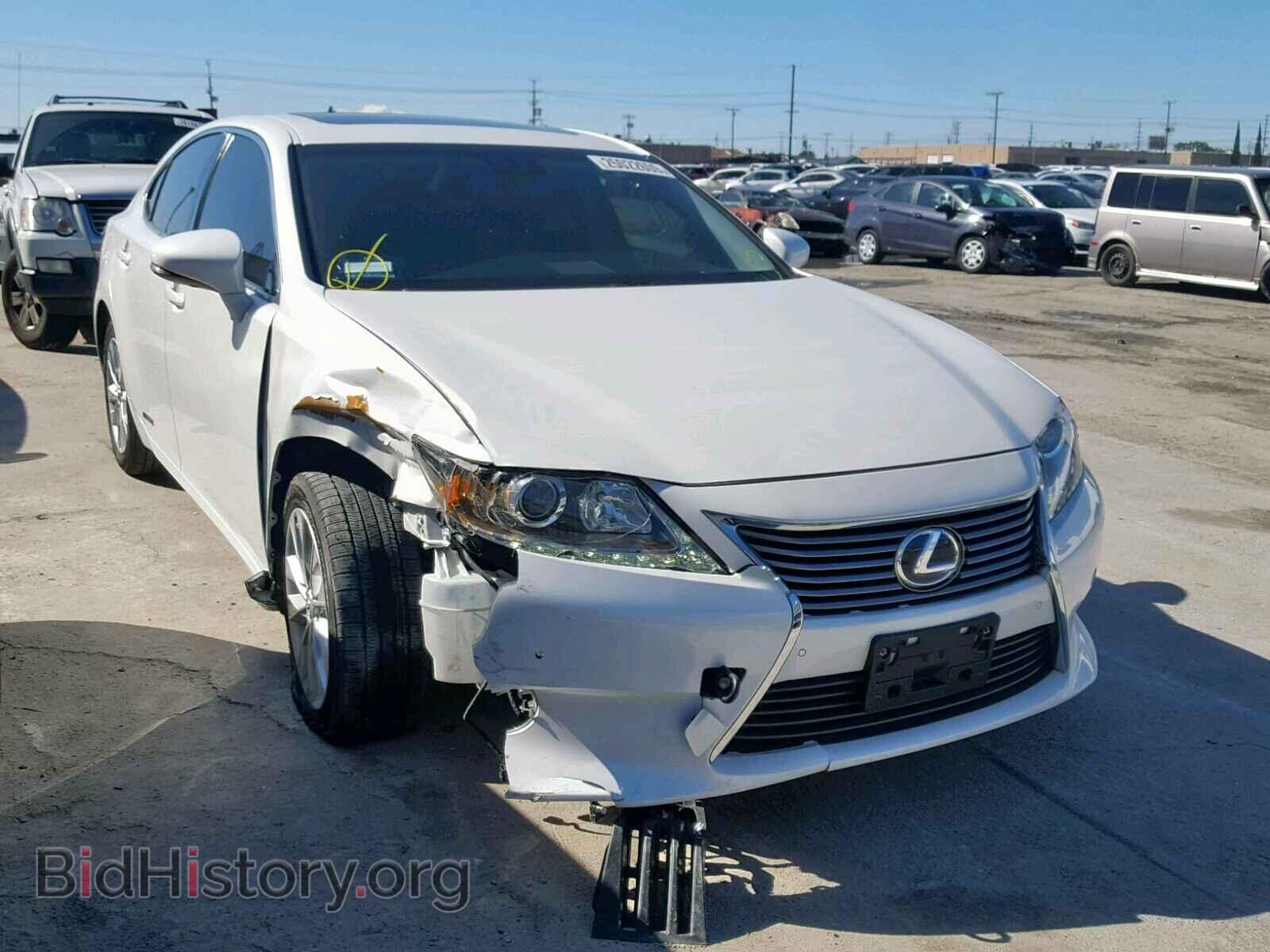 Photo  - LEXUS ES300 2014