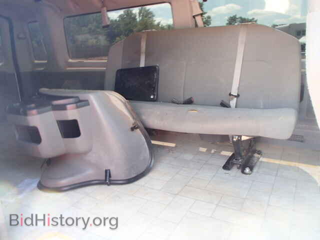 2010 FORD ECONOLINE - VIN: 1FBSS3BL9ADA68386 - Фото 6