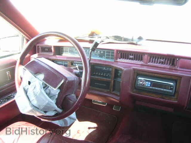 1993 CADILLAC DEVILLE - VIN: 1G6CD53B8P4228751 - Фото 9