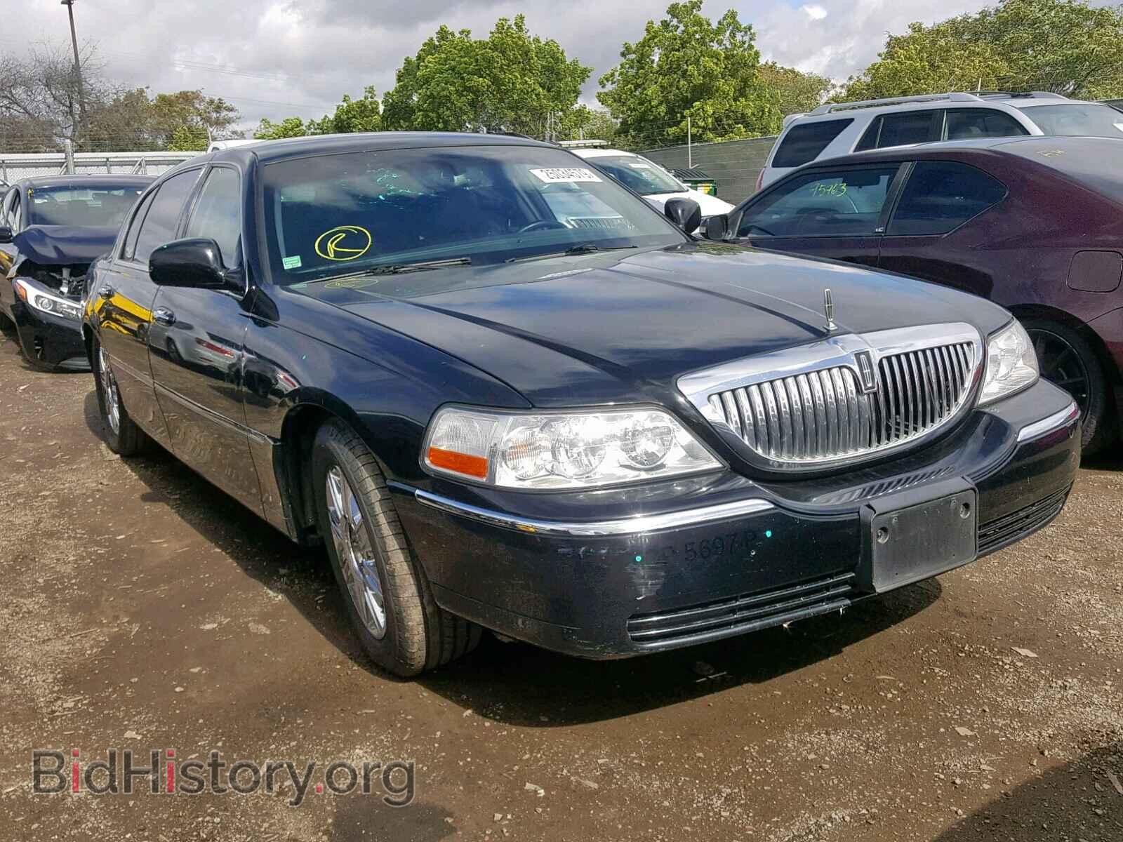 Фотография 1LNHM84W57Y624100 - LINCOLN TOWNCAR 2007