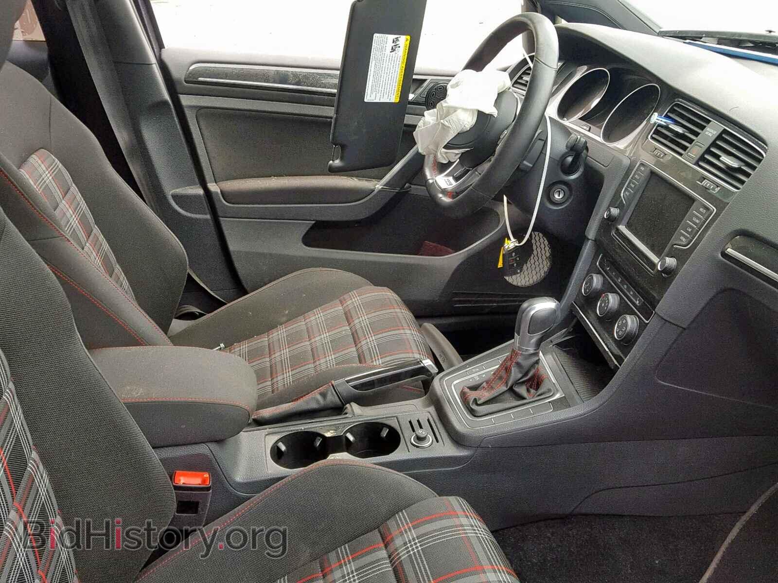 Photo 3VW4T7AU4HM057312 - VOLKSWAGEN GTI 2017