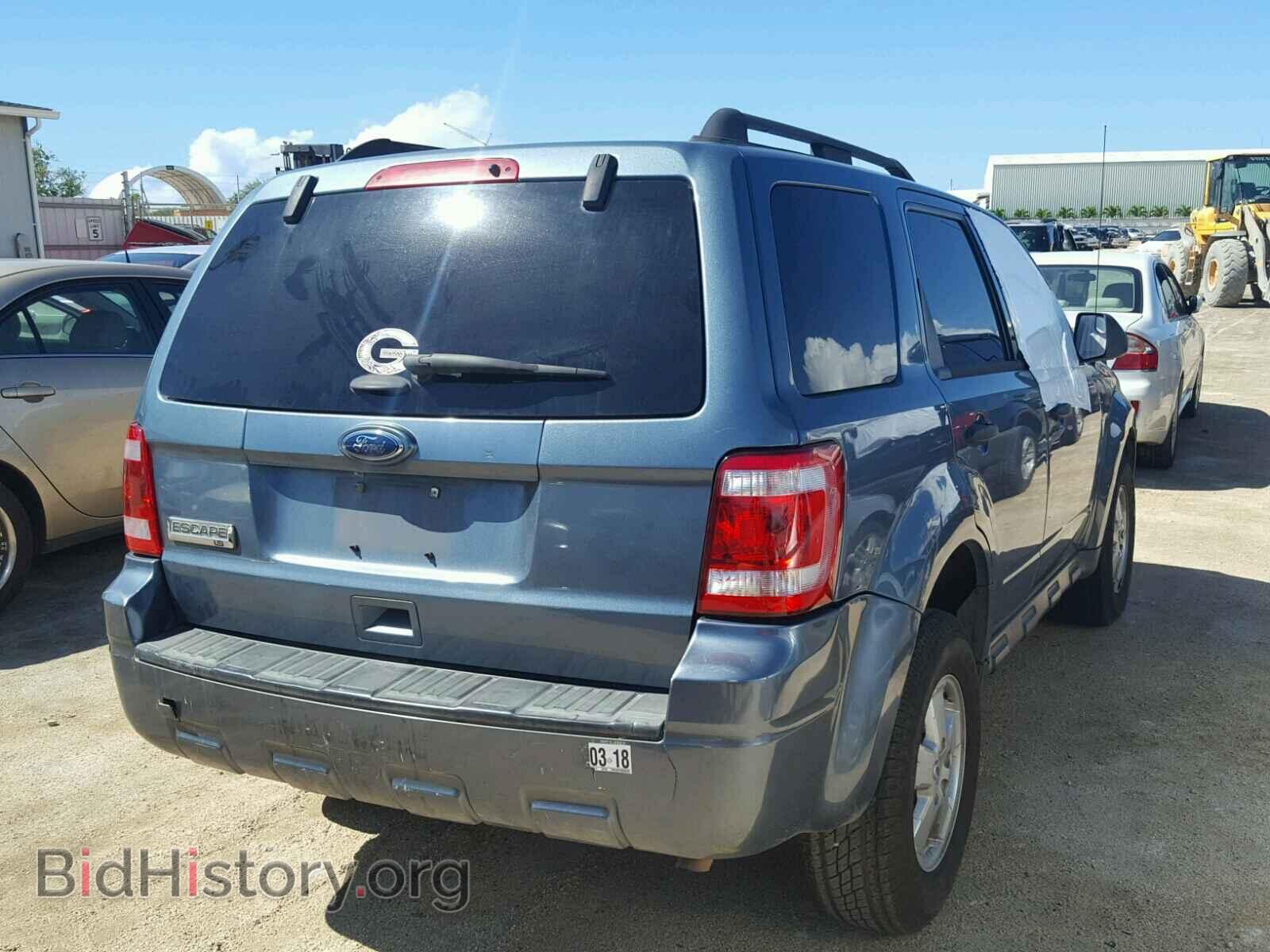 2011 FORD ESCAPE - VIN: 1FMCU0D70BKB25656 - Фото 4