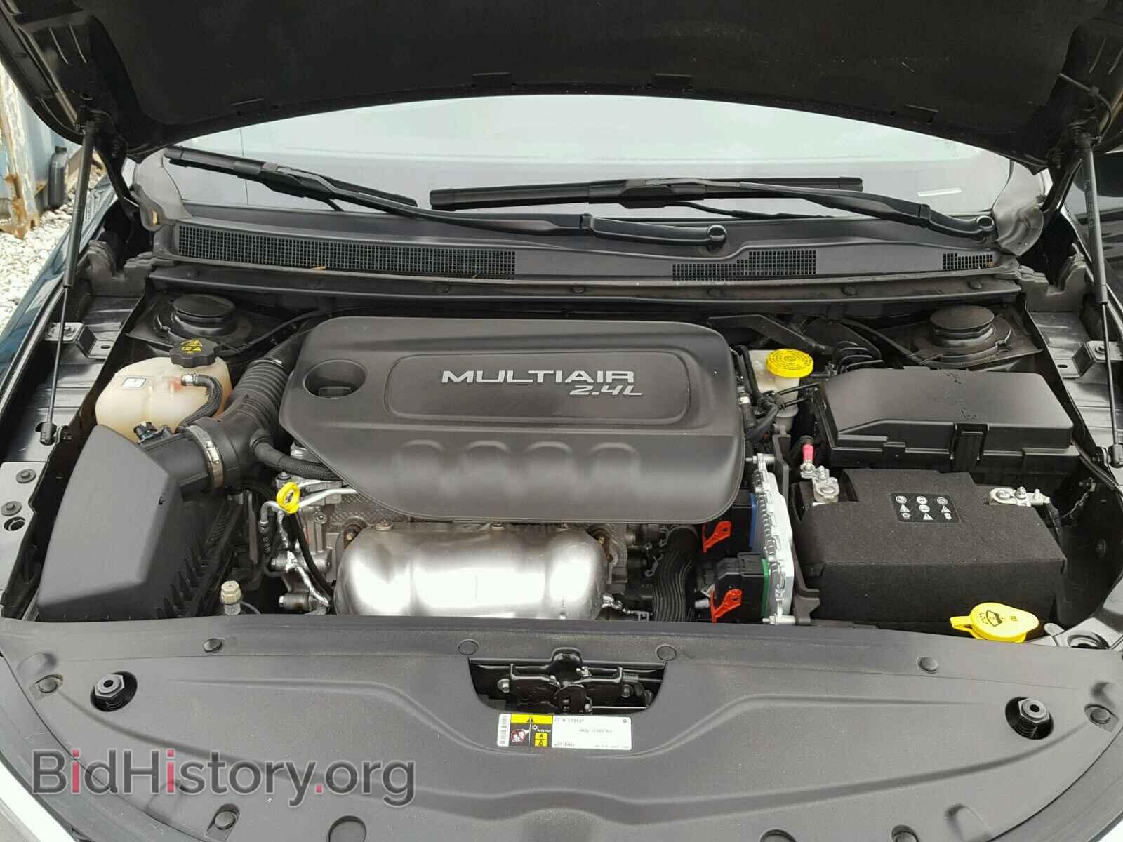 2016 CHRYSLER 200 - VIN: 1C3CCCAB5GN136003 - Фото 7
