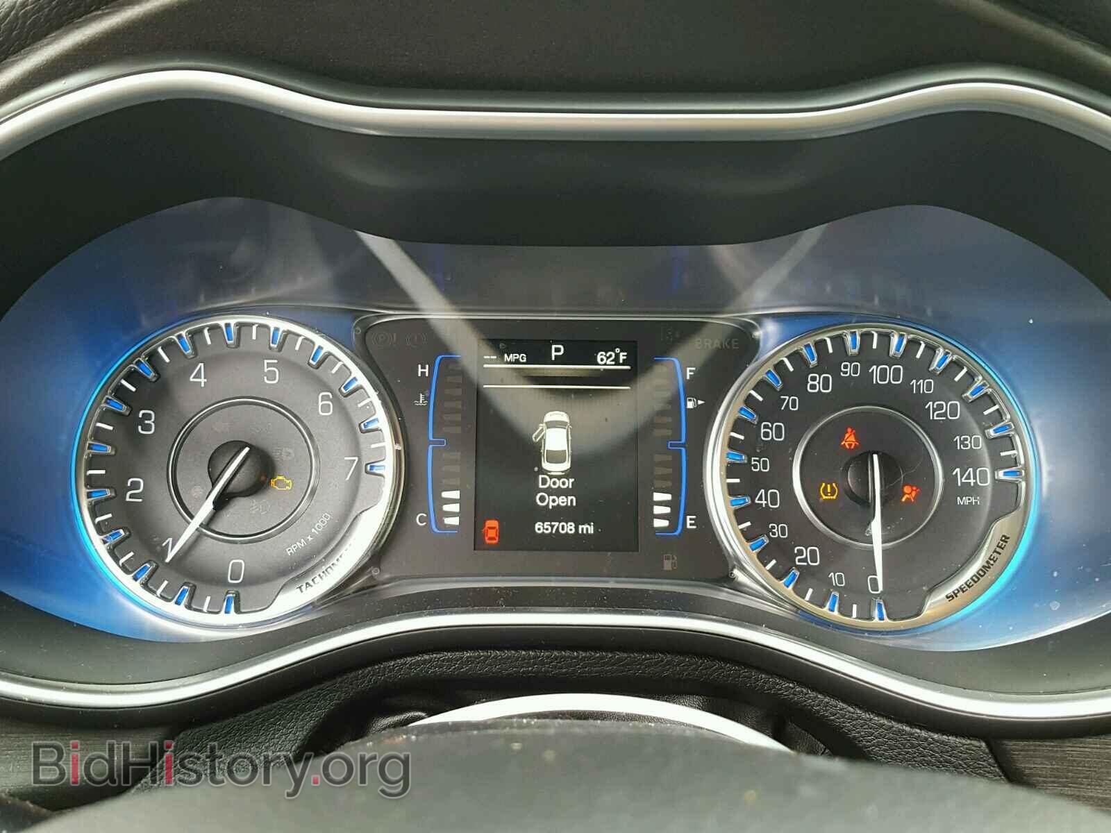 2016 CHRYSLER 200 - VIN: 1C3CCCAB5GN136003 - Фото 8