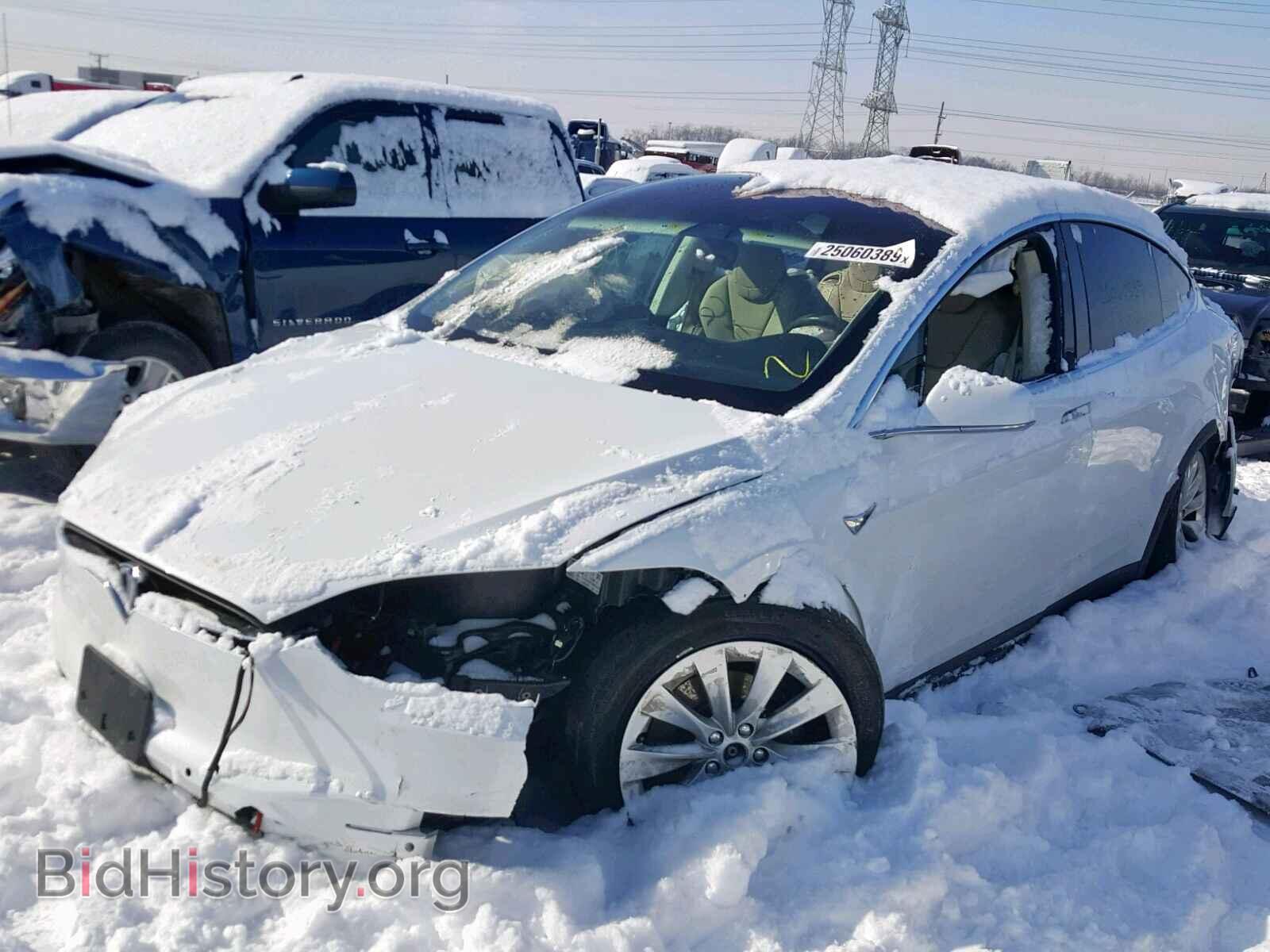 2017 TESLA MODEL X - VIN: 5YJXCDE28HF044820 - Photo 2